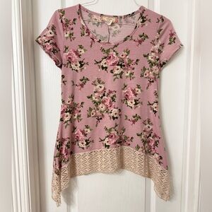 C'est La Vie pink floral blouse tan lace hem Size S